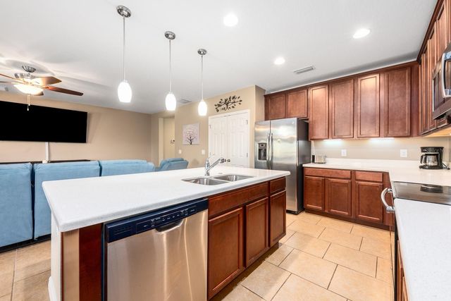 404 IRONSIDE TRAIL DRIVE, Groveland, FL 34736