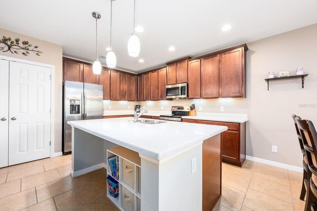 404 IRONSIDE TRAIL DRIVE, Groveland, FL 34736