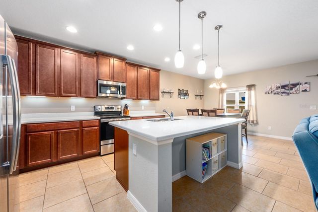 404 IRONSIDE TRAIL DRIVE, Groveland, FL 34736