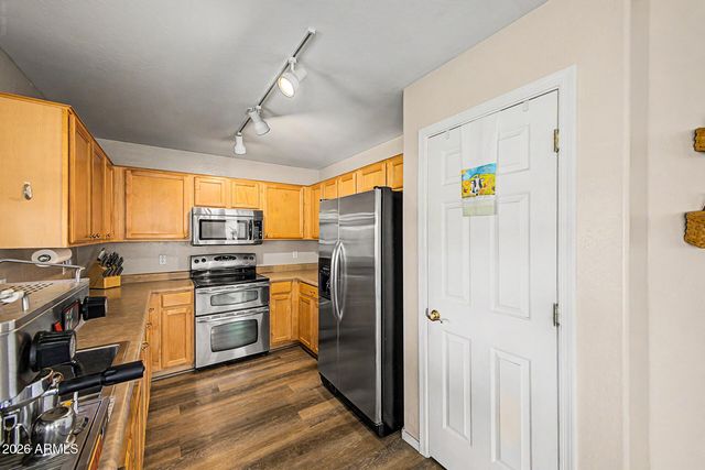 16574 W COTTONWOOD Street, Surprise, AZ 85388