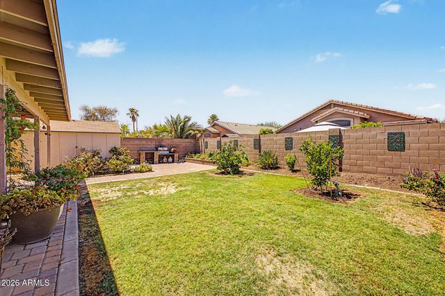 16574 W COTTONWOOD Street, Surprise, AZ 85388