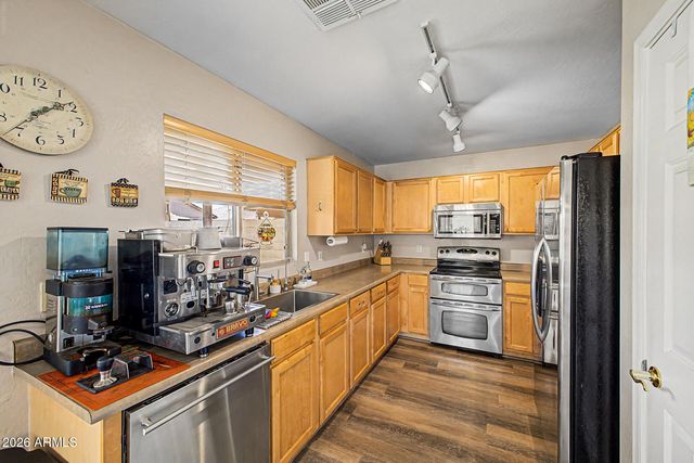 16574 W COTTONWOOD Street, Surprise, AZ 85388