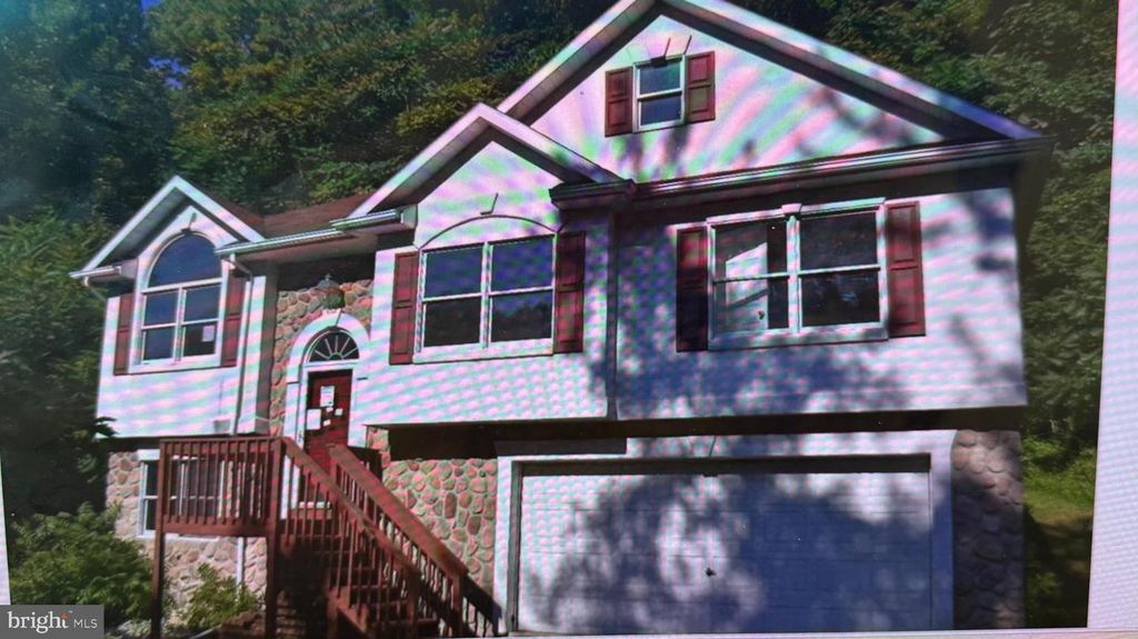 235 MOUNT AIRY RD, Coatesville, PA 19320