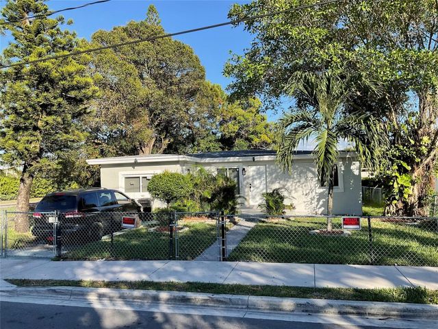 642 NW 14th Way, Fort Lauderdale, FL 33311