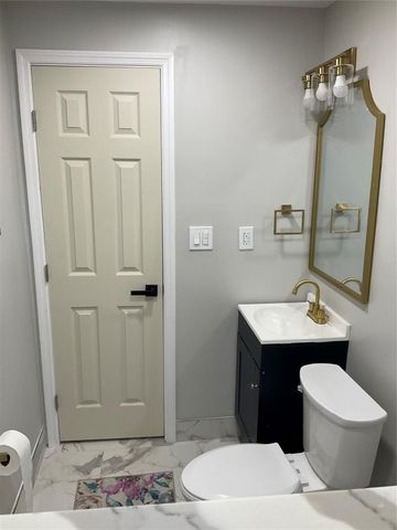 642 NW 14th Way, Fort Lauderdale, FL 33311