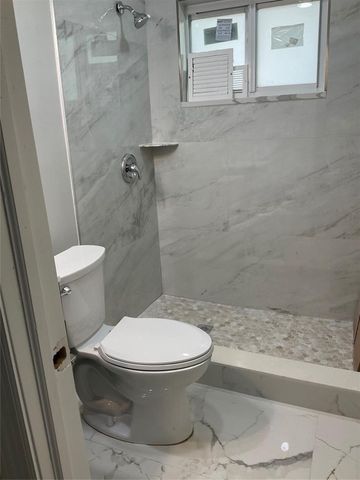 642 NW 14th Way, Fort Lauderdale, FL 33311