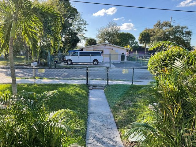 642 NW 14th Way, Fort Lauderdale, FL 33311