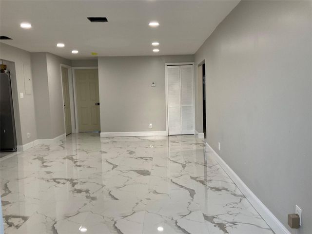 642 NW 14th Way, Fort Lauderdale, FL 33311