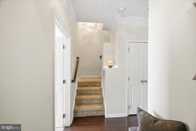 25091 GUNNERY SQ, Chantilly, VA 20152