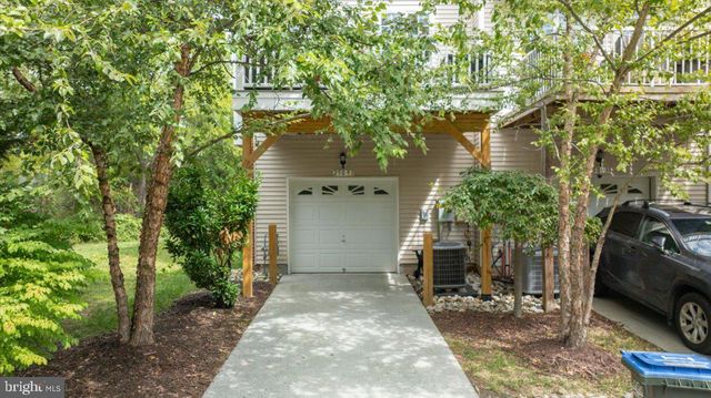 25091 GUNNERY SQ, Chantilly, VA 20152