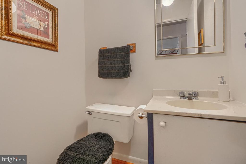 Image 53 of property listing at 34 CASTLEBAR CT, Lutherville Timonium, MD 21093