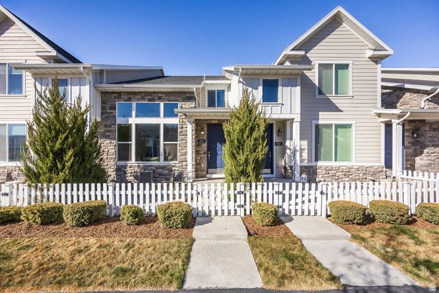 1055 S PAINTED HORSE LN, Bluffdale, UT 84065