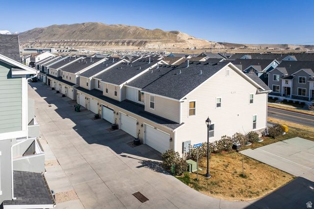 1055 S PAINTED HORSE LN, Bluffdale, UT 84065