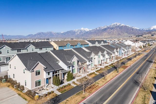 1055 S PAINTED HORSE LN, Bluffdale, UT 84065