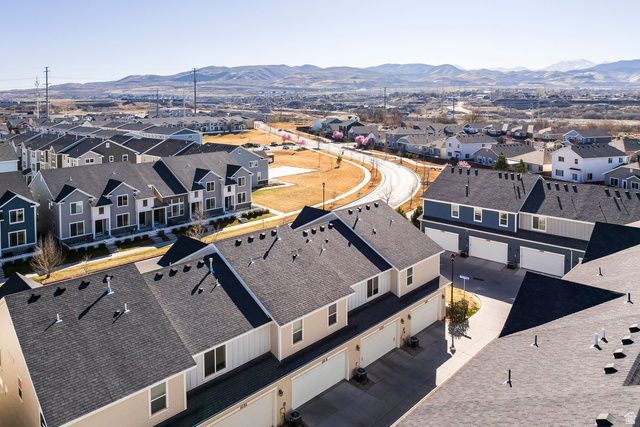 1055 S PAINTED HORSE LN, Bluffdale, UT 84065