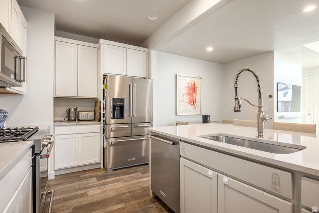 1055 S PAINTED HORSE LN, Bluffdale, UT 84065