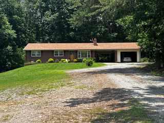 34881 U S Highway N 29, Gretna, VA 24557