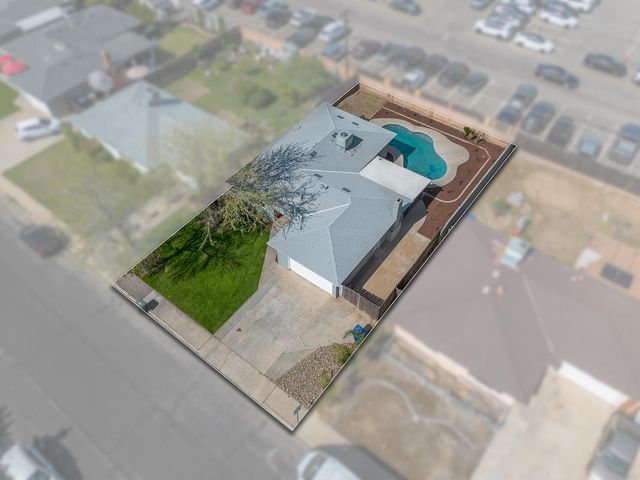 821 W Fairmont Avenue, Clovis, CA 93612