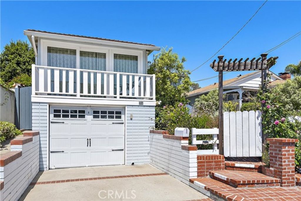 1016 Catalina, Laguna Beach, CA 92651