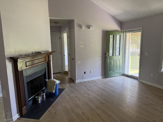 1534 Ridgemont Dr, La Vergne, TN 37086