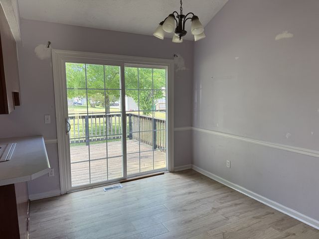 1534 Ridgemont Dr, La Vergne, TN 37086