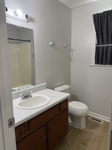 1534 Ridgemont Dr, La Vergne, TN 37086