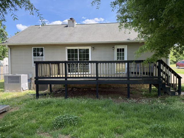 1534 Ridgemont Dr, La Vergne, TN 37086