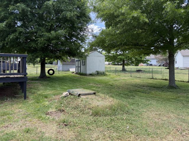 1534 Ridgemont Dr, La Vergne, TN 37086