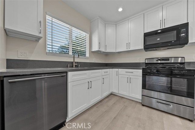 11200 Saticoy Street, Sun Valley (los Angeles), CA 91352