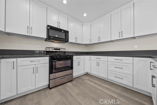 11200 Saticoy Street, Sun Valley (los Angeles), CA 91352