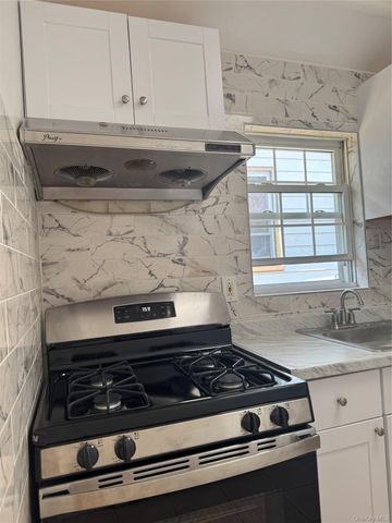 1417 118th Street, College Point, NY 11356
