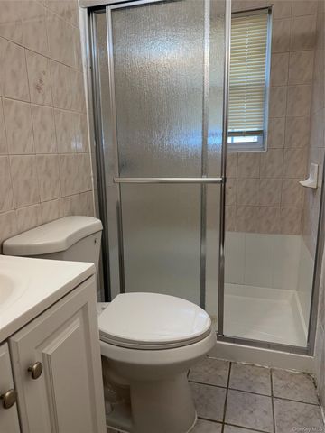 1417 118th Street, College Point, NY 11356