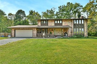 108 Davis Ln, Freedom, PA 15042