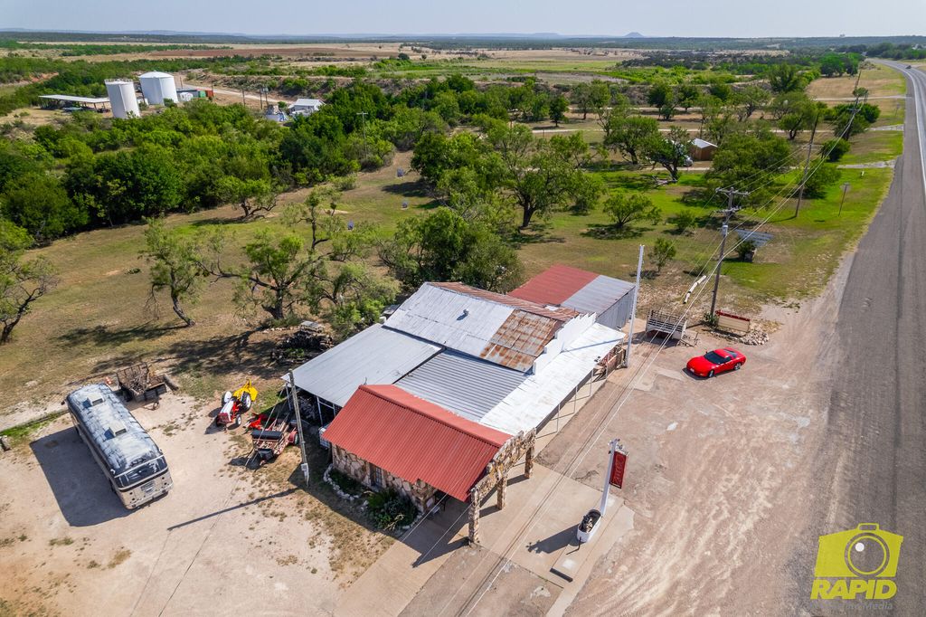 Image 32 of property listing at 425 Highland Park, Robert Lee, TX 76945