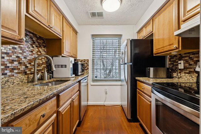 8621 KENOSHA CT, Lorton, VA 22079