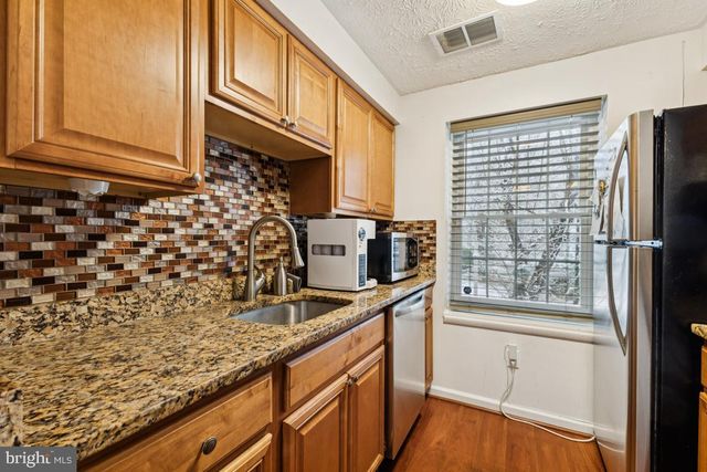 8621 KENOSHA CT, Lorton, VA 22079