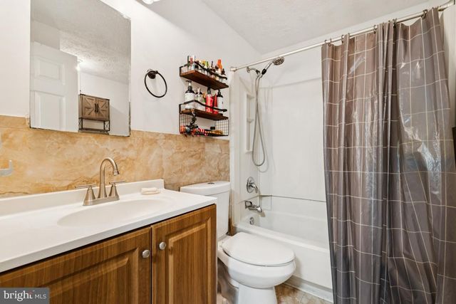 8621 KENOSHA CT, Lorton, VA 22079