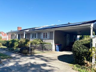 2 Howland Ter, New Bedford, MA 02740