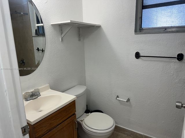 8801 W Flagler St 303, Miami, FL 33174