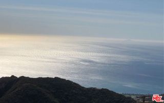 1 Piuma Road, Malibu, CA 90265