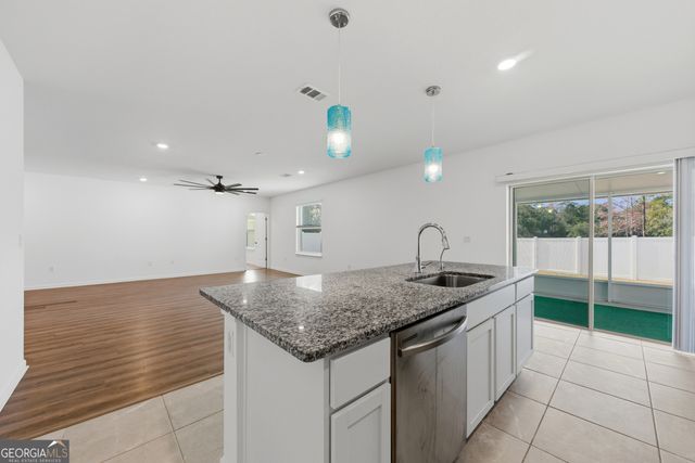 131 College Street, Kingsland, GA 31548