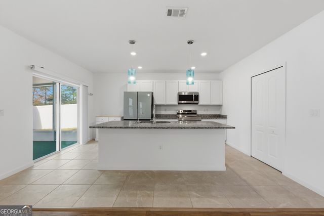 131 College Street, Kingsland, GA 31548