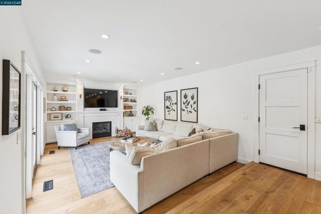 626 626 Mia Court, Danville, CA 94526