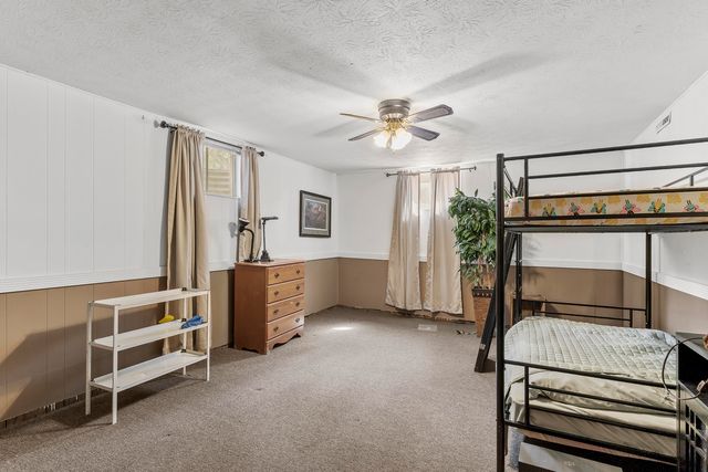 5382 N Lakewood Drive, Springfield, MO 65803