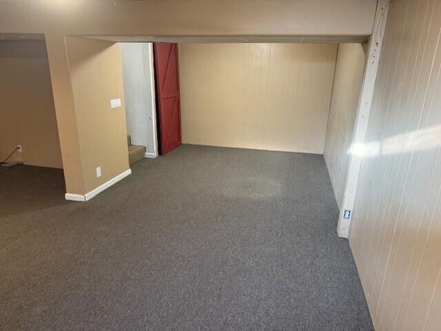 5382 N Lakewood Drive, Springfield, MO 65803