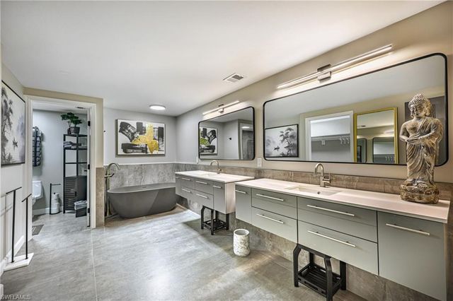 6350 Pelican Bay BLVD 102B, Naples, FL 34108