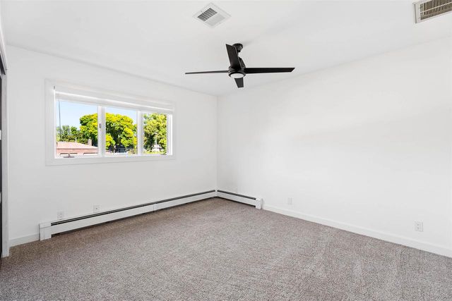 915 BAVARIAN COURT, Oshkosh, WI 54901