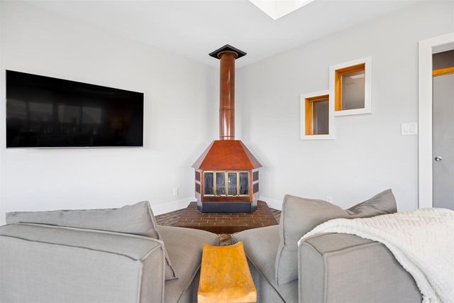 915 BAVARIAN COURT, Oshkosh, WI 54901