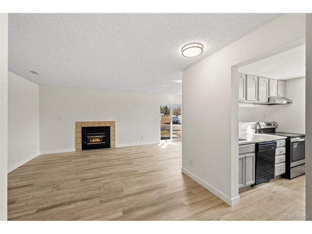 3053 S Ursula Cir 102, Aurora, CO 80014