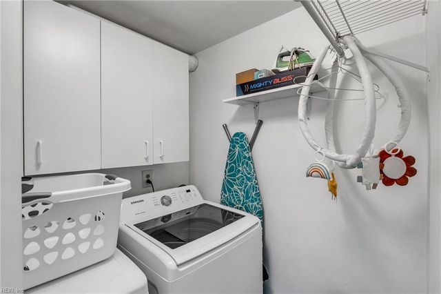 5302 Brookstone LN, Virginia Beach, VA 23455